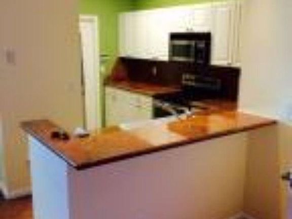 5th image of 812 SE 4th Ct