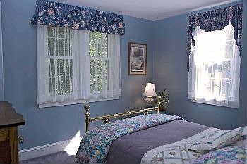 4th image of 2612 Washington Ave