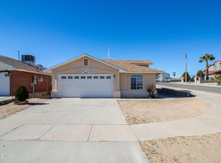 1815 Wendy Reed Dr, El Paso, TX 79928