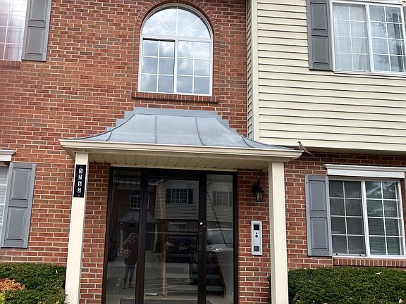 2nd image of 5262 Farm House Ln