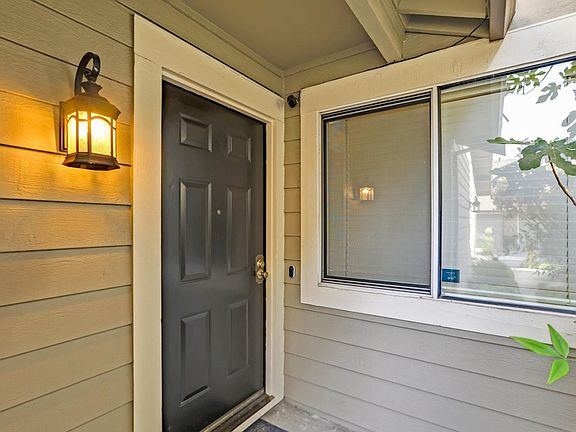 3rd image of 4780 Archbow Ct
