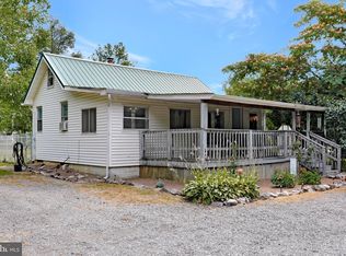 10777 Loop Rd, Fayetteville, PA 17222