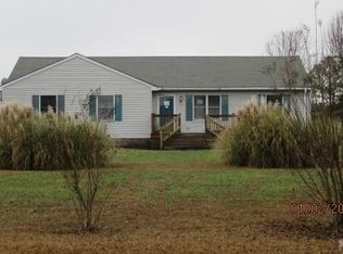 366 Daniels Rd, Corapeake, NC 27926