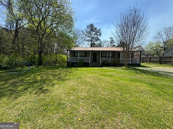 3rd image of 6 General Ave NW