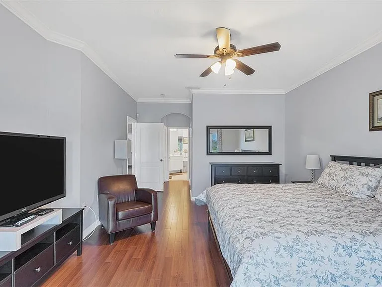 7263 Regina Royale #3 — Photo 19