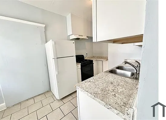 214 N 17th St — Photo 11