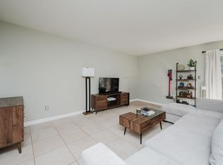 184 Old Montgomery Hwy APT C, Vestavia Hills, AL 35216