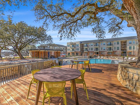 3rd image of 999 Scenic Hill Dr #633