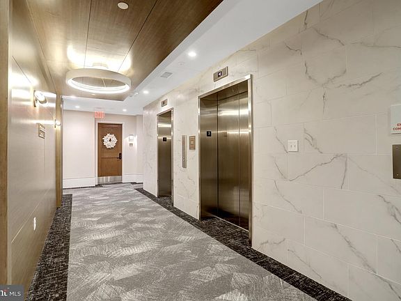 3rd image of 801 N Fairfax St #314