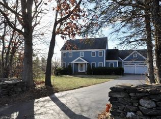 370 Sunnyhill Rd, Lunenburg, MA 01462