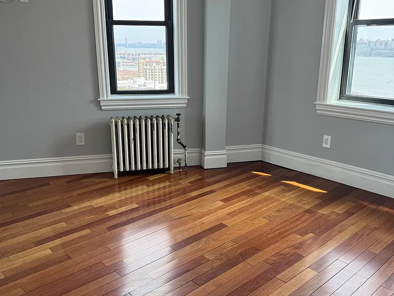 7435 Boulevard East #33 — Photo 14
