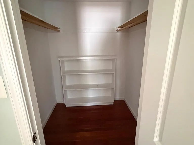 30000 Holmes Rd — Photo 22