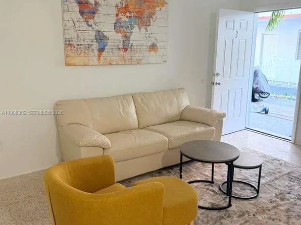 790 81st St #3, Miami Beach, FL 33141