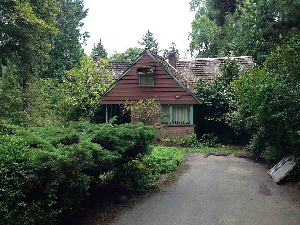 1st image of 8916 42nd Ave NE
