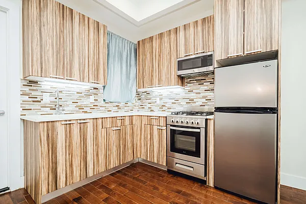 Rented by Nooklyn NYC LLC | media 7