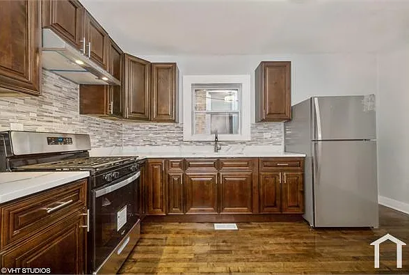4 bed, $2,000 — Photo 4