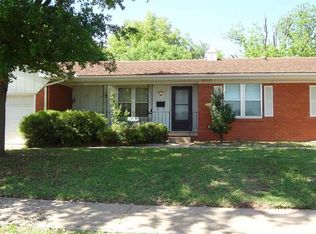 303 Mistletoe Dr, Burkburnett, TX 76354