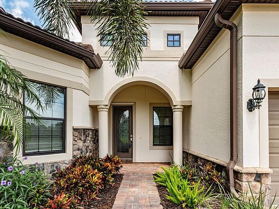 3rd image of 5610 Rain Lily Ct