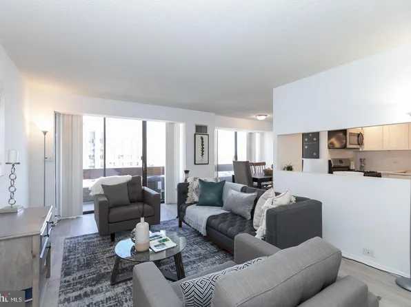 1326 Spruce St APT 1603, Philadelphia, PA 19107