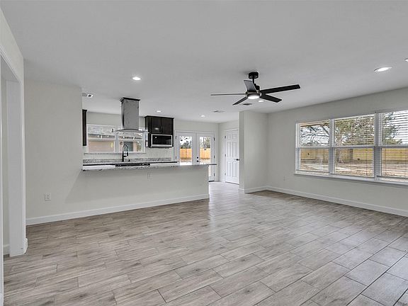 2nd image of 4835 County Road 380