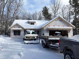 3423 Holiday Ridge Rd, Traverse City, MI 49696
