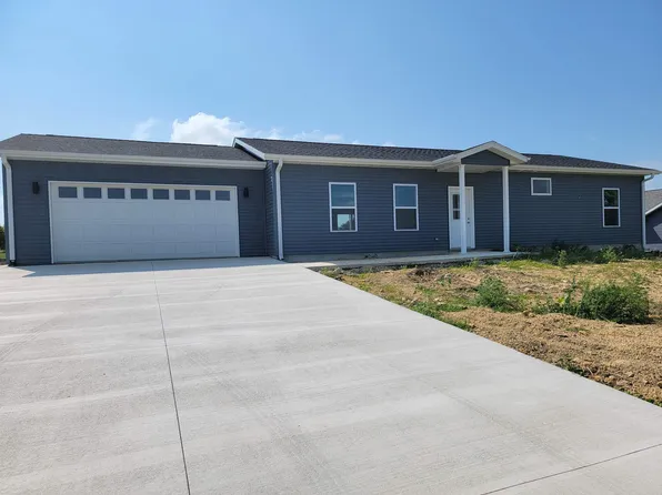 540 York St, Cresco, IA 52136