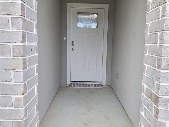 4th image of 4914 Natchez Trce