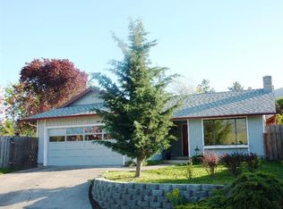 134 Cypress Cir, Ashland, OR 97520