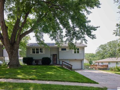 7530 S 89th St, La Vista, NE, 68128