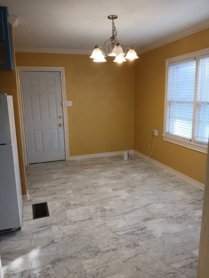 2 bed, 970 sqft, $1,200 — Photo 4
