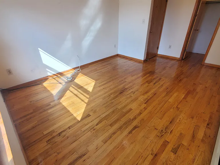 81 Prospect Ave — Photo 31