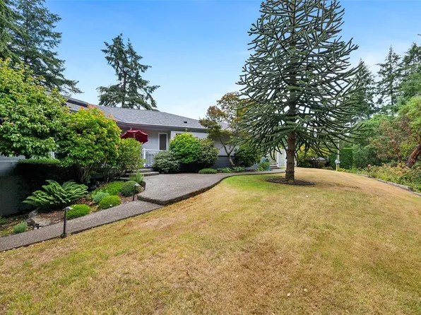 949 Pacific Pl, North Cowichan, BC V9L 5S5