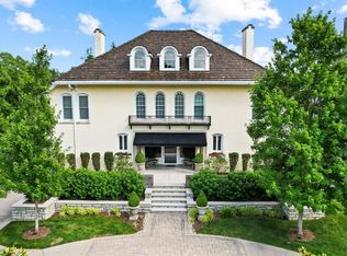 1949 Madison Rd, Cincinnati, OH 45206