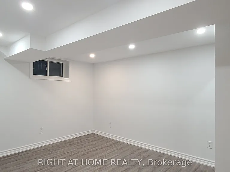 59 Chandler Dr #- LOWER — Photo 11