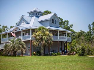 182 Retreat Dr, Green Pond, SC 29446