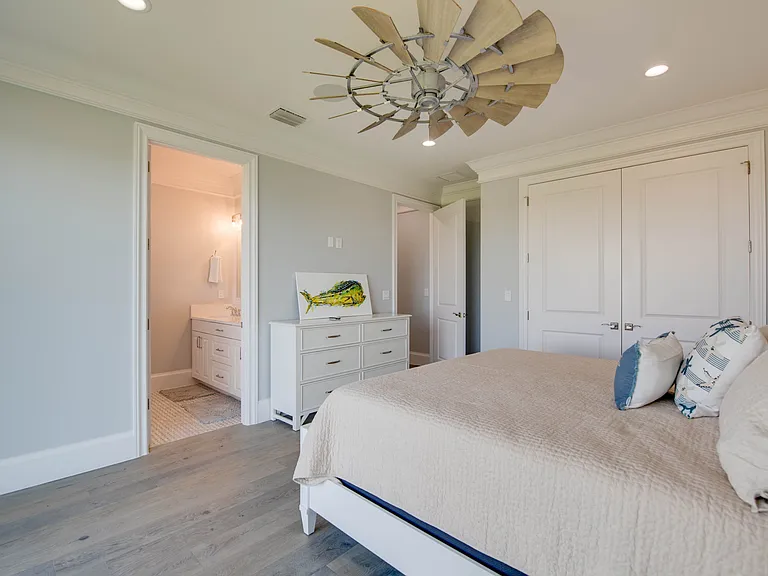 528 Bay Shore Dr — Photo 43