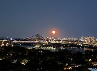 770 Anderson Ave APT 21H, Cliffside Park, NJ 07010