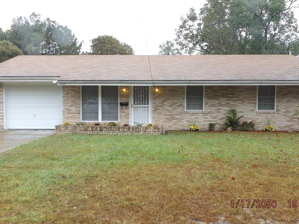 1st image of 1704 W Texas St