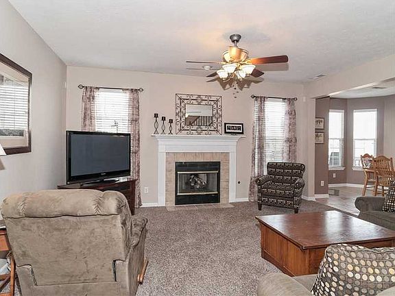 2nd image of 15903 Arbor Grove Blvd