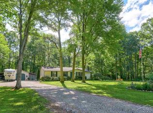 13259 Larkspur Dr, Burt, MI 48417