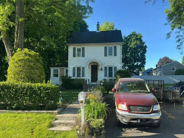 29 Sunny Valley Rd, New Milford, CT 06776