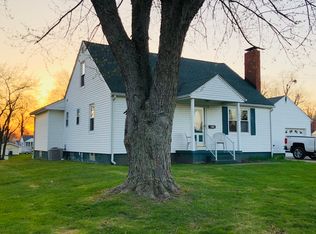 1824 Kays Dr, Akron, OH 44306