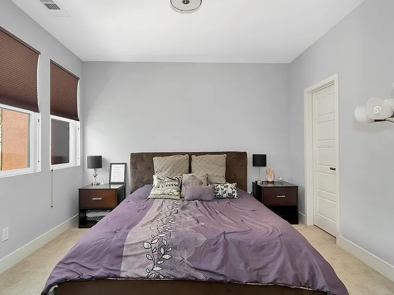 7921 Modern Oasis Dr — Photo 14