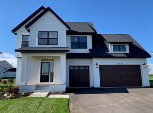 5088 Coronado Dr, Saint Paul, MN 55129