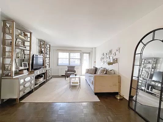 1st image of 245 E 87th St APT 4C