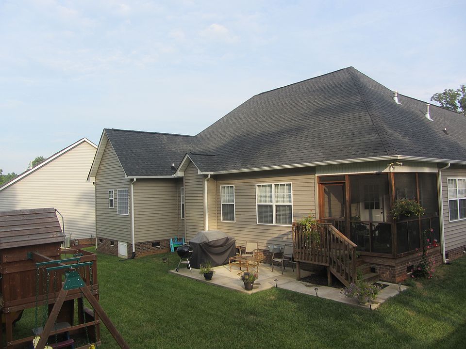 2nd image of 1481 Plantation Hills Dr