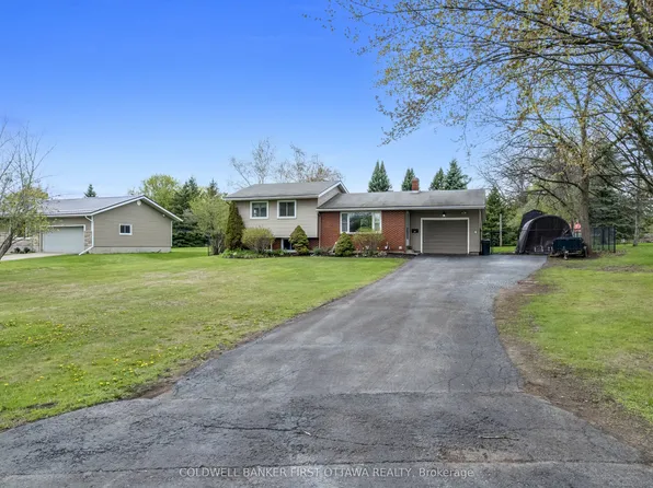 114 Morris Rd S, Drummond/north Elmsley, ON K7H 3A8