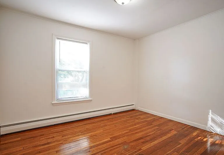 72 Walnut St #1L — Photo 13