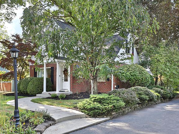 2nd image of 5713 Dover Ct