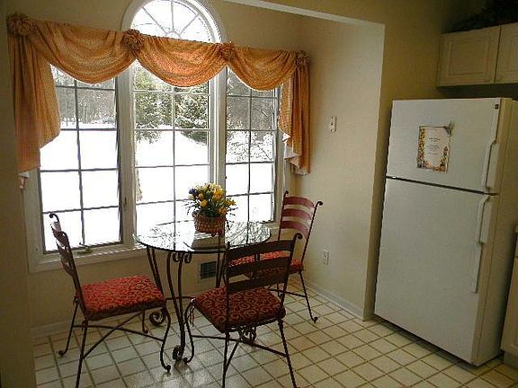 4th image of 109 Bridgewood Dr